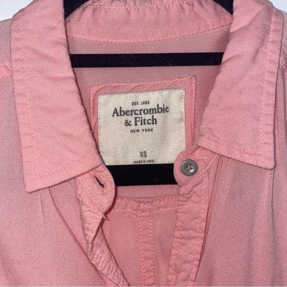 Abercrombie & Fitch Pink Button Up - Picture 5 of 5